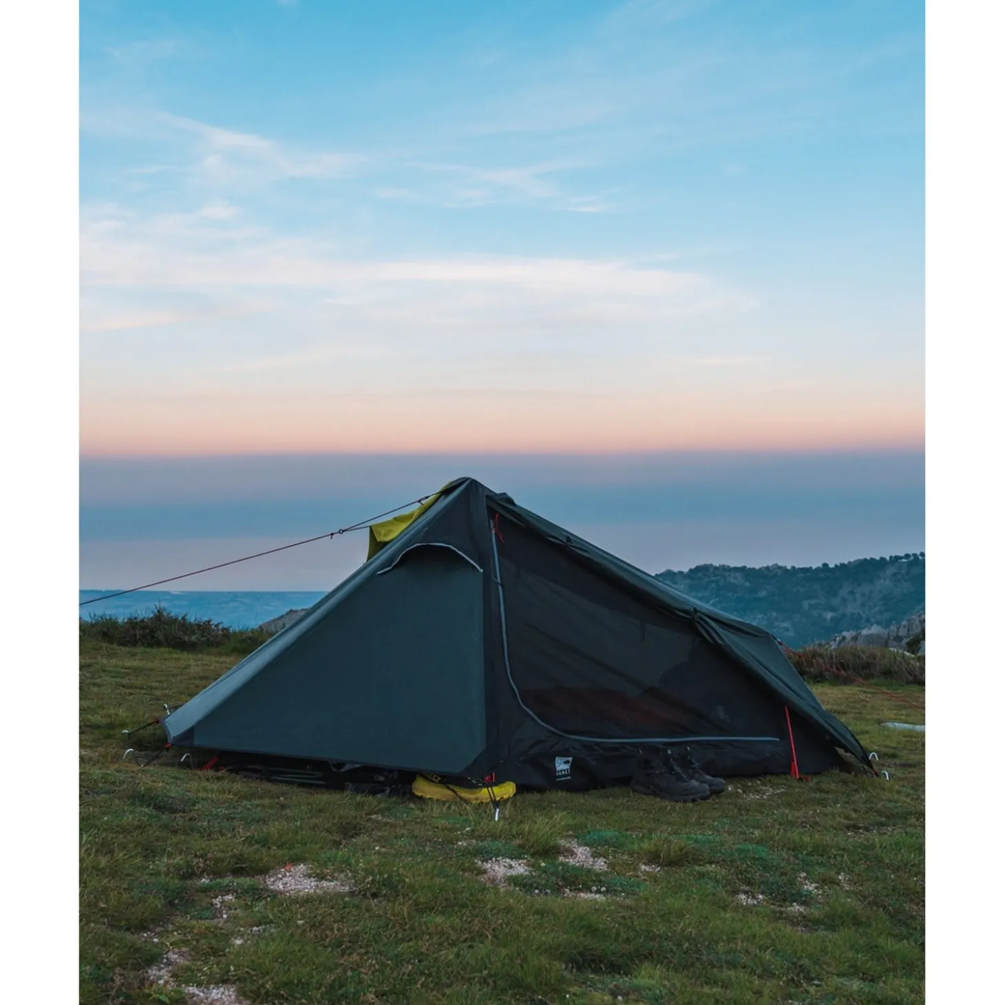 Trigano Tente Montagne 2 Places Dolomite 2 4000 - Jamet< Tente Camping 2 Places